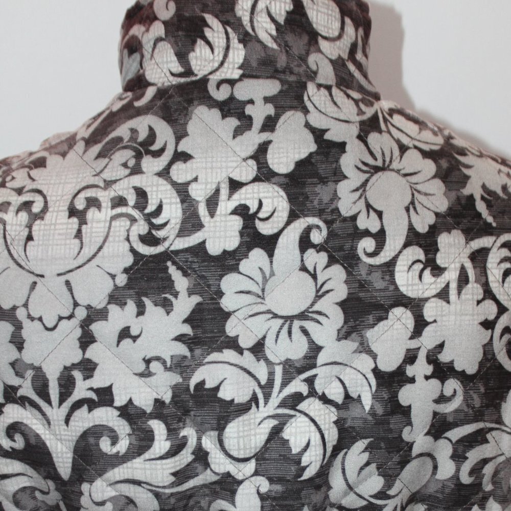Croft & Barrow Quilted Floral Patterned Zip Up Vest - Picture 9 of 15
